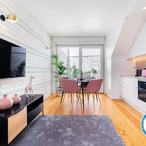 Whome | Csa18 Premium Design Lisbona